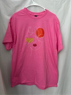 Gildan Pink Short Sleeve Tee with Abstract Face & Butterfly Graphic